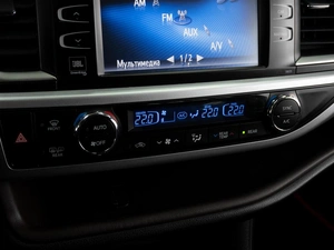 Внедорожник Toyota Highlander 2014 года, 2996000 рублей, Тюмень