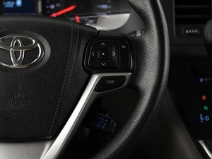 Минивэн Toyota Sienna 2016 года, 2548077 рублей, Москва