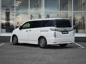Минивэн Nissan Elgrand 2020 года, 3288000 рублей, Нижний Новгород