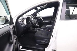 Внедорожник Toyota RAV4 2018 года, 2620000 рублей, Брянск