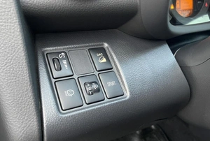 Внедорожник Toyota RAV4 2011 года, 1527000 рублей, Солонцы