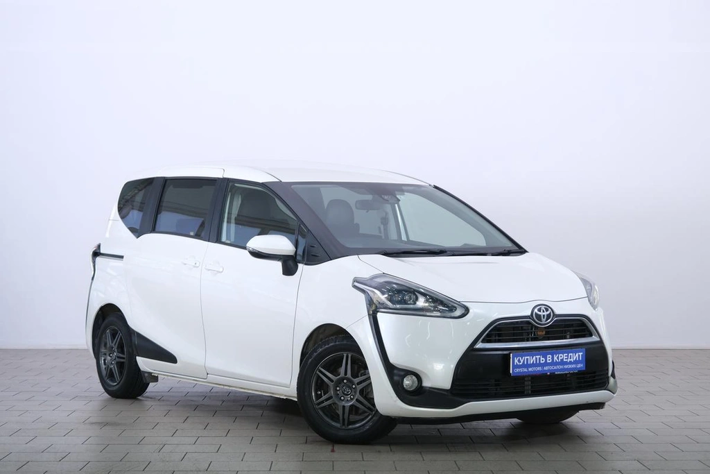 Минивэн Toyota Sienta 2018 года, 1589000 рублей, Омск