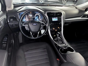 Седан Ford Mondeo 2017 года, 1699000 рублей, Санкт-Петербург