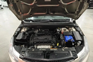 Седан Chevrolet Cruze 2011 года, 990000 рублей, Курск
