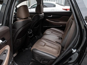 Внедорожник Hyundai Santa Fe 2018 года, 2560000 рублей, Краснодар