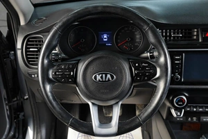 Седан Kia Rio 2019 года, 1469000 рублей, Тюмень