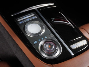 Седан Genesis G80 2021 года, 4240000 рублей, Красный Пахарь