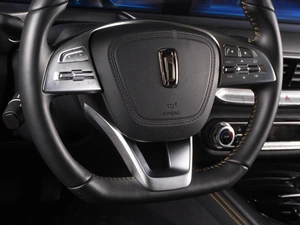 Внедорожник FAW Bestune T77 2023 года, 1998000 рублей, Красный Пахарь