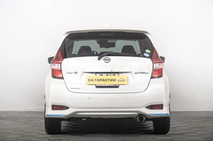 Хетчбэк Nissan Note 2017 года, 1339000 рублей, Томск