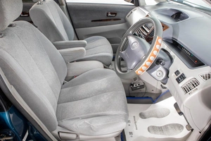 Минивэн Toyota Nadia 2001 года, 659000 рублей, Барнаул