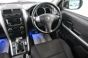 Внедорожник Suzuki Escudo 2008 года, 999000 рублей, Красноярск