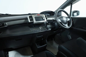 Минивэн Honda Freed 2010 года, 1049000 рублей, Новосибирск