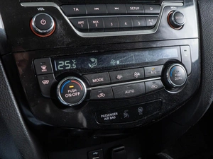 Внедорожник Nissan X-Trail 2017 года, 2000000 рублей, Волгоград