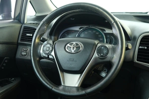 Внедорожник Toyota Venza 2013 года, 2749000 рублей, Омск