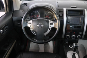 Внедорожник Nissan X-Trail 2014 года, 1459000 рублей, Омск