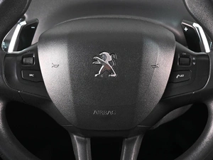 Хетчбэк Peugeot 208 2014 года, 649000 рублей, Аксай