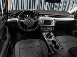 Седан Volkswagen Passat 2016 года, 1589000 рублей, Тюмень