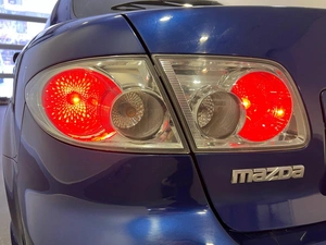 Седан Mazda Atenza 2002 года, 629000 рублей, Красноярск
