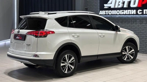 Внедорожник Toyota RAV4 2018 года, 2657000 рублей, Красноярск