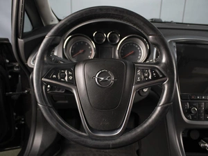Универсал Opel Astra 2014 года, 550000 рублей, Омск