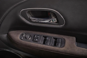 Внедорожник Honda Vezel 2019 года, 2399000 рублей, Томск