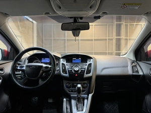 Седан Ford Focus 2012 года, 927000 рублей, Красноярск