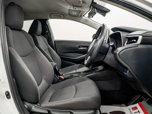 Седан Toyota Corolla 2019 года, 1700000 рублей, Красноярск