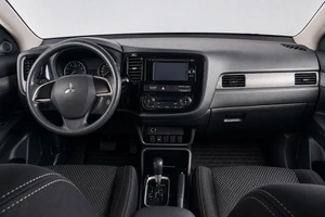 Внедорожник Mitsubishi Outlander 2018 года, 1729000 рублей, Челябинск