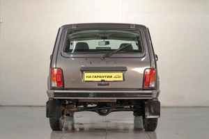 Внедорожник ВАЗ (LADA) 4x4 (Нива) 2018 года, 679000 рублей, Челябинск