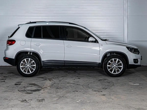 Внедорожник Volkswagen Tiguan 2015 года, 1575000 рублей, Ставрополь