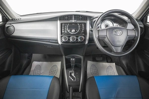 Универсал Toyota Corolla Fielder 2012 года, 1049000 рублей, Кемерово