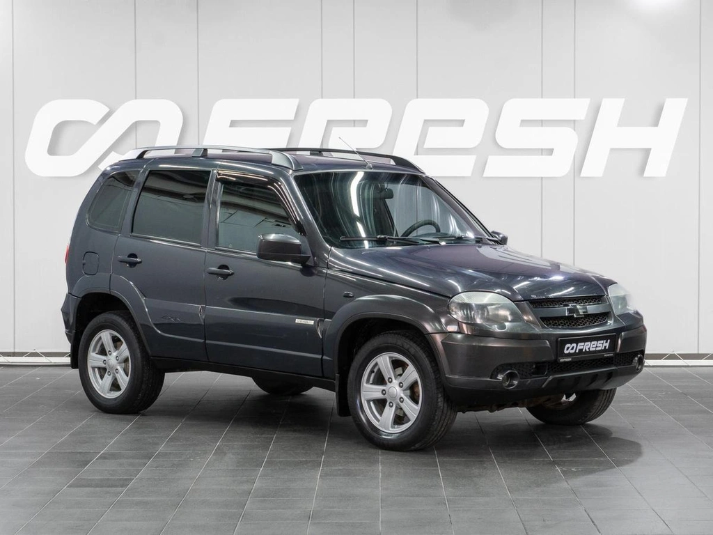Внедорожник Chevrolet Niva 2016 года, 649000 рублей, Сургут