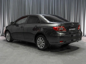 Седан Toyota Corolla 2011 года, 1139000 рублей, Тюмень