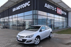 Седан Opel Astra 2013 года, 900000 рублей, Мирное