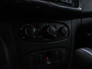 Седан Renault Logan 2020 года, 1099000 рублей, Красноярск