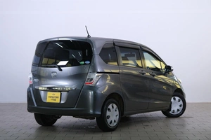 Минивэн Honda Freed 2012 года, 1149000 рублей, Омск
