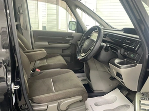 Минивэн Honda Stepwgn 2015 года, 1599000 рублей, Ачинск