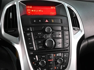 Хетчбэк Opel Astra GTC 2013 года, 925000 рублей, Аксай