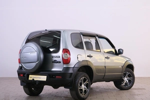 Внедорожник Chevrolet Niva 2014 года, 619000 рублей, Омск