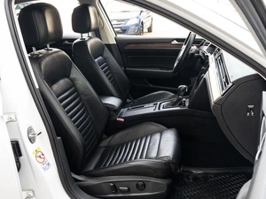 Седан Volkswagen Passat 2019 года, 2545000 рублей, Краснодар