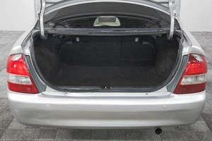 Седан Mazda Familia 2002 года, 299000 рублей, Кемерово