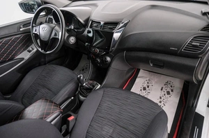 Седан Hyundai Solaris 2016 года, 699000 рублей, Красноярск