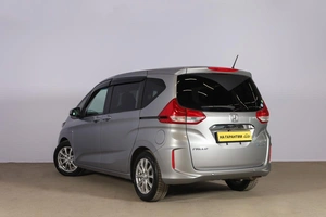 Минивэн Honda Freed 2020 года, 1859000 рублей, Новосибирск