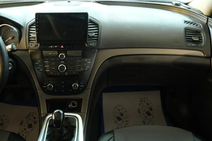 Седан Opel Insignia 2013 года, 1049000 рублей, Омск