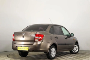 Седан ВАЗ (LADA) Granta 2016 года, 399000 рублей, Пермь