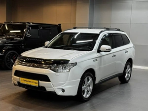 Внедорожник Mitsubishi Outlander 2013 года, 1487000 рублей, Красноярск
