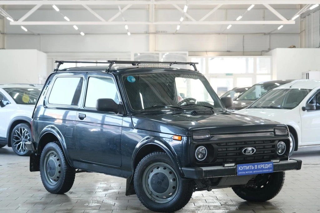 Внедорожник ВАЗ (LADA) 4x4 (Нива) 2017 года, 669000 рублей, Омск