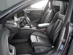 Седан Audi A5L 2025 года, 5760000 рублей, Красный Пахарь