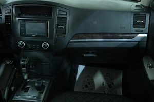 Внедорожник Mitsubishi Pajero 2009 года, 1699000 рублей, Омск