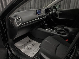 Хетчбэк Mazda Axela 2018 года, 1199999 рублей, Красноярск